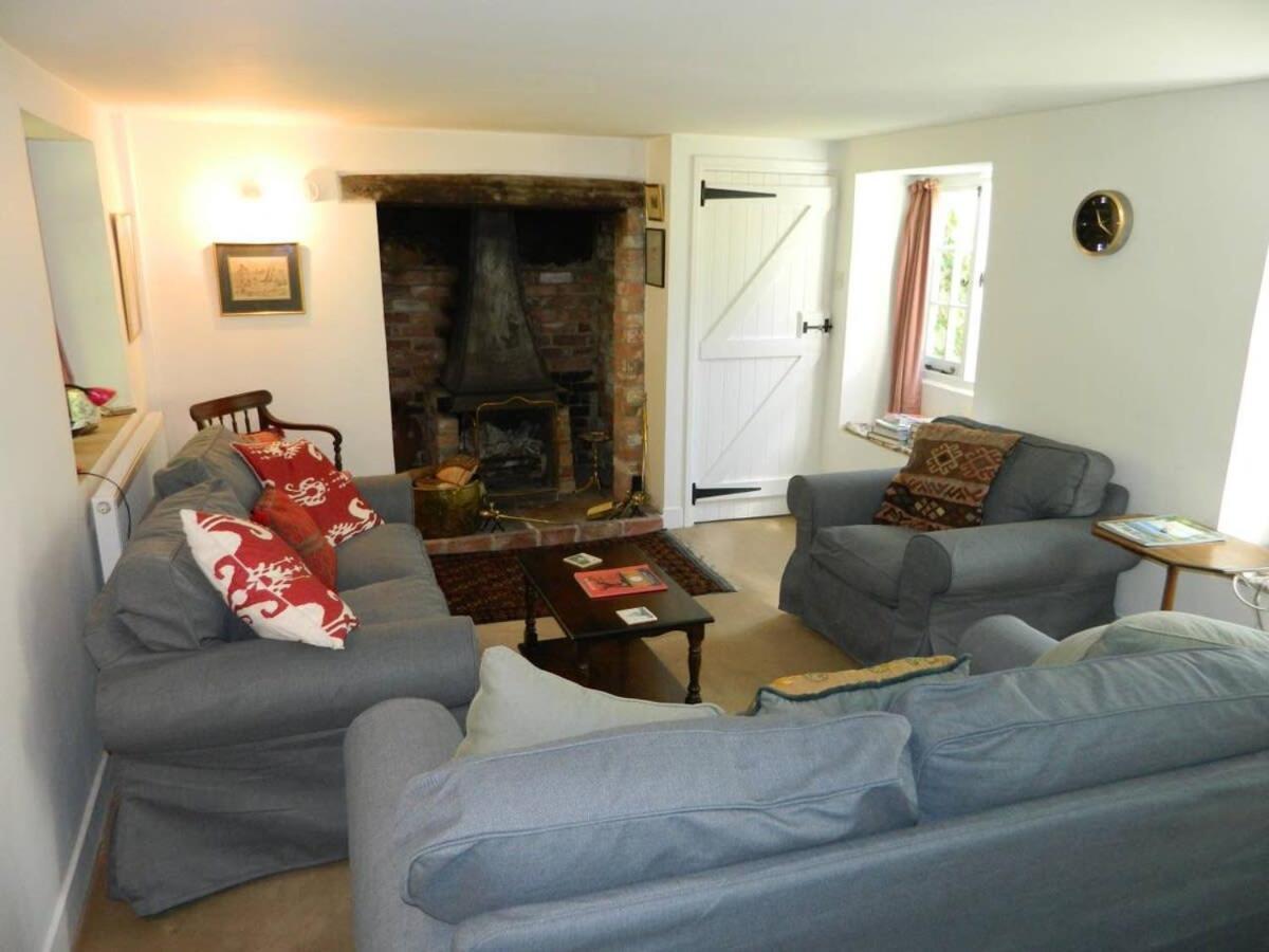River Cottage A Country Retreat In Wooded Gardens East Stoke  Exterior photo
